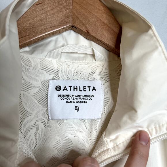 Athleta Cream Full Zip Windbreaker Jacket - Picture 4 of 8